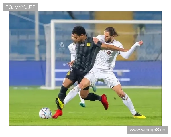 利雅得胜利薪资结构争议显现，对球队竞技表现形成制约