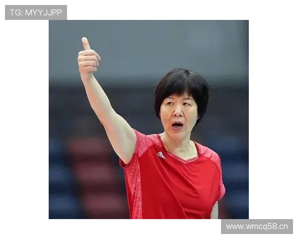 郎平下了赛场是邻家大妈，上了账单就又换人了